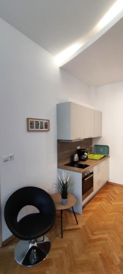 Apartment Milani With Private Garage Опатія Екстер'єр фото