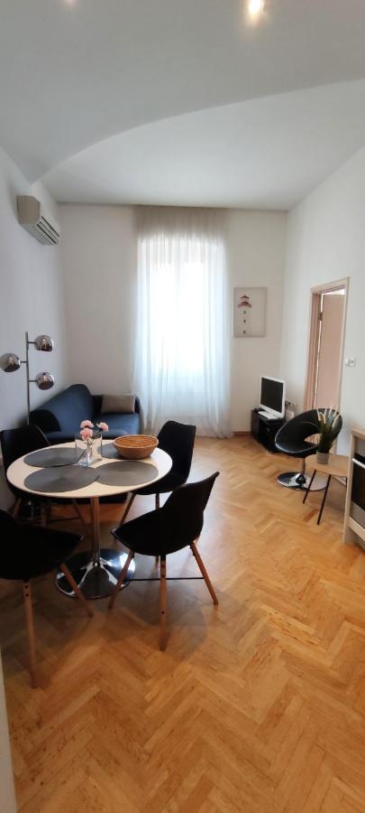 Apartment Milani With Private Garage Опатія Екстер'єр фото